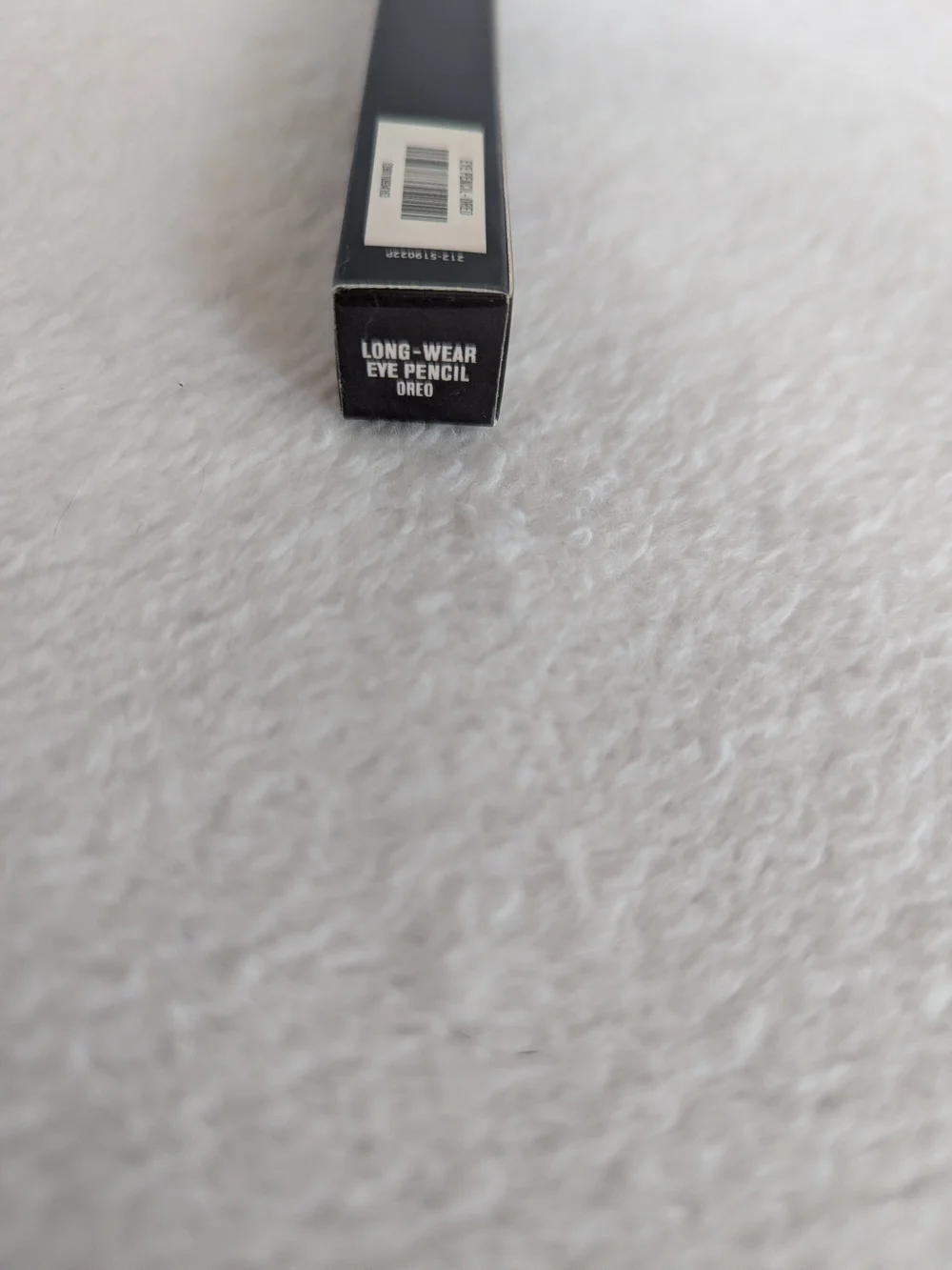 IL MAKIAGE Long-Wear Eye Pencil — Black Packaging